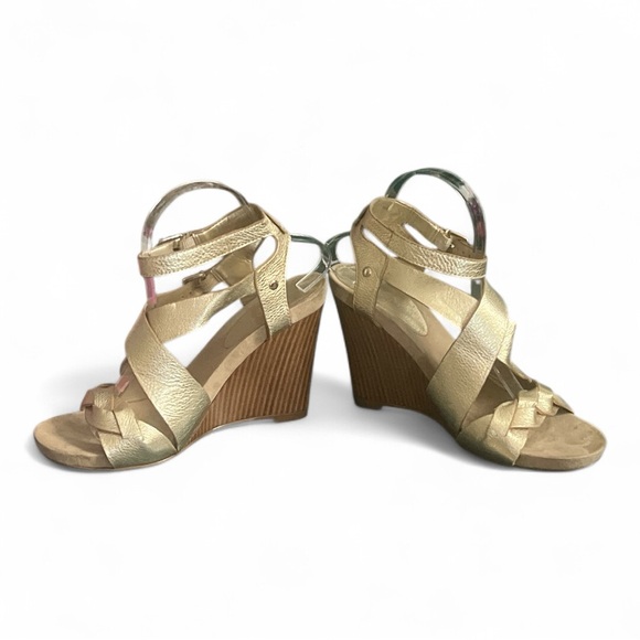 Nine West Shoes - Nine West Gold Criss-Cross Sandals Size 10